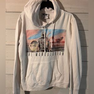 STAR WARS. Fifth Sun The Mandalorian White Hoodie. Large.